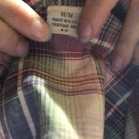 🤑Button down plaid top - Picture 4 of 5